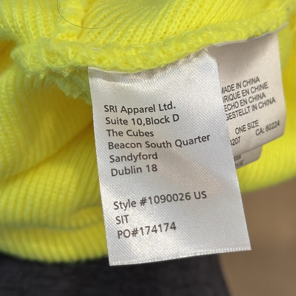 2 CAT beanies - unworn - still have the plastic tag fasteners attached… - Picture 3 of 9